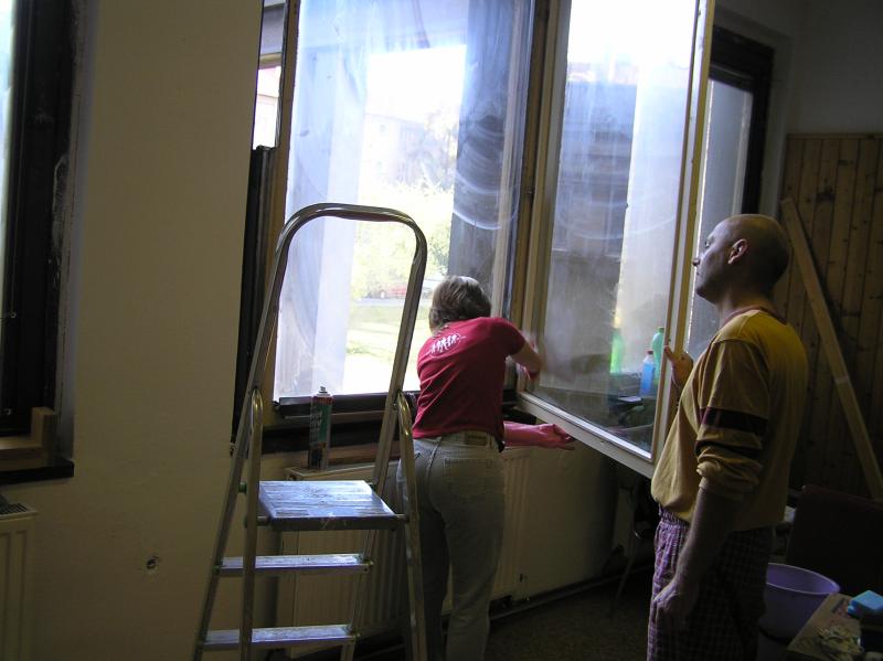 Fotka: Nevděčné mytí oken