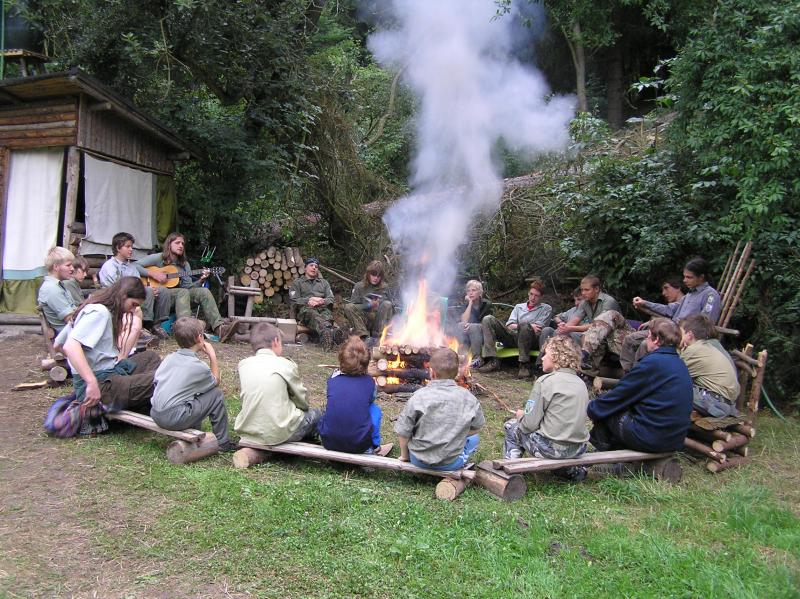 Fotka: Na závěr tábora pořádáme slavnostní oheň...